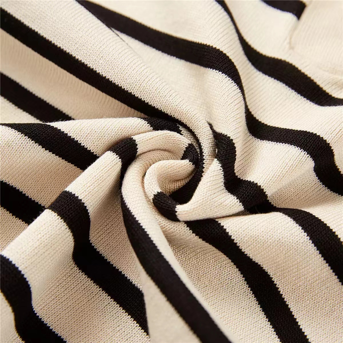 OEM 工場カスタム夏デザイナーストライプレディースニットウェアニットシャツトップスセーターカーディガン女性のための