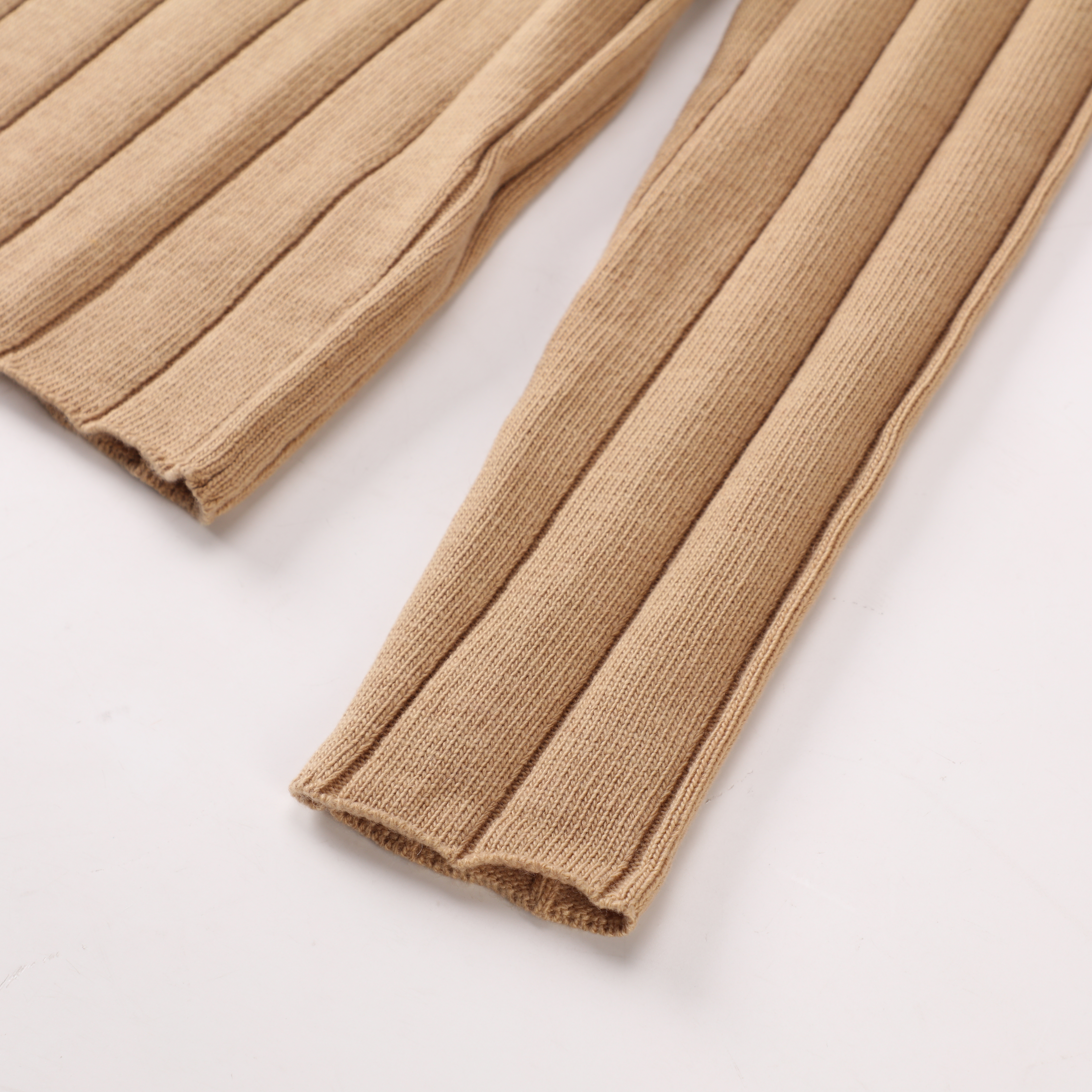 秋冬 OEM カスタム長袖タートルネックカーキ厚い女性レディースプルオーバーニットセーター