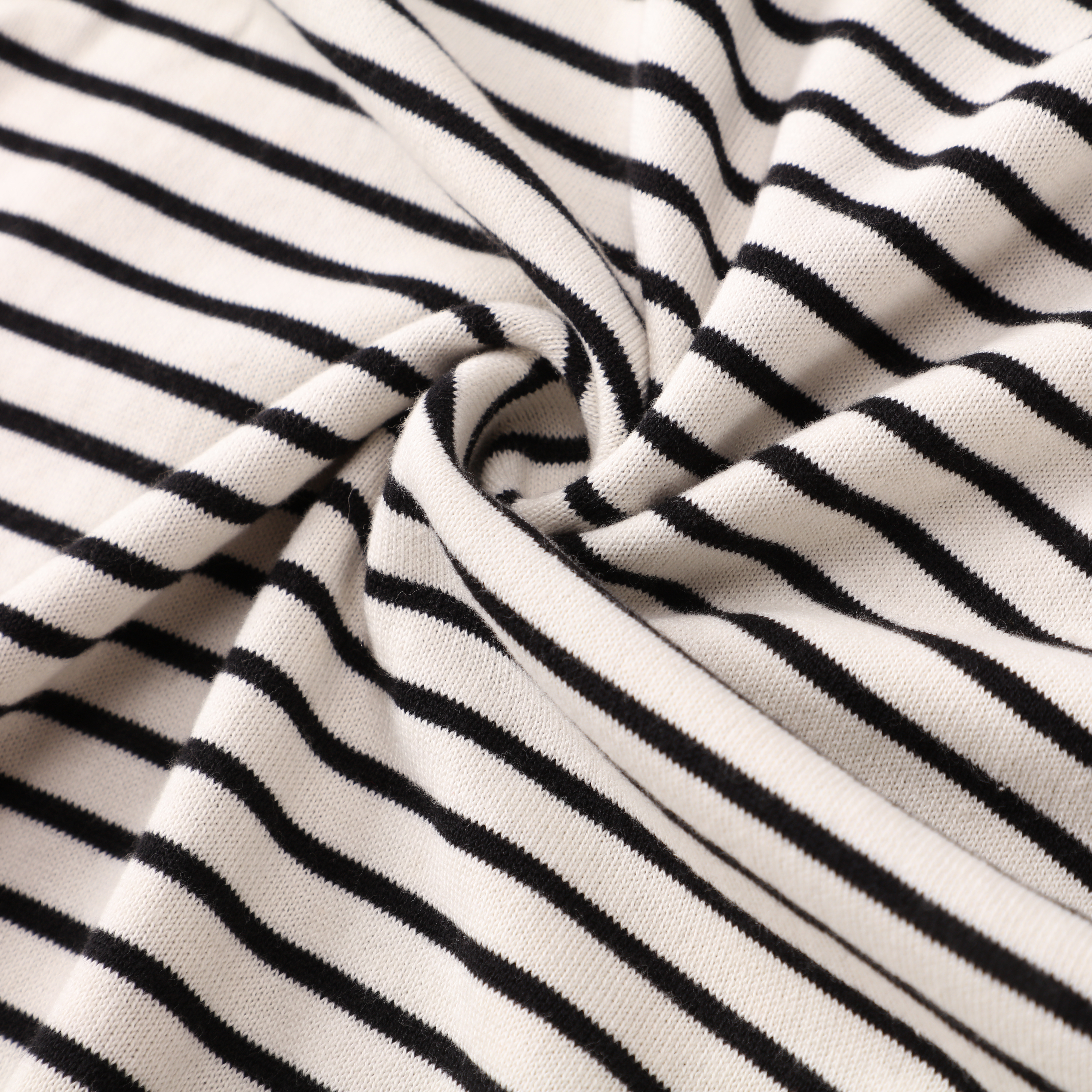 秋冬 OEM カスタムファッションストライプ長袖女性レディースプルオーバーニットセーター