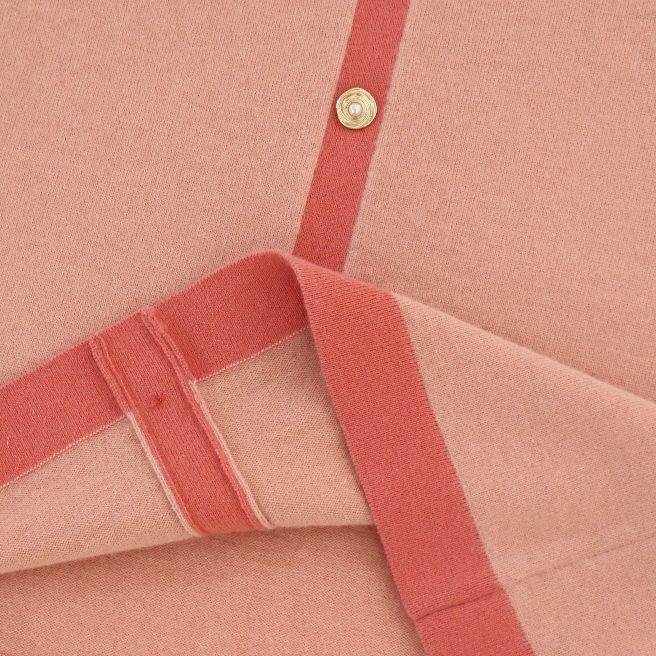 OEMカスタム冬長袖セーターカーディガントップスカートツーピース女性ニットセット