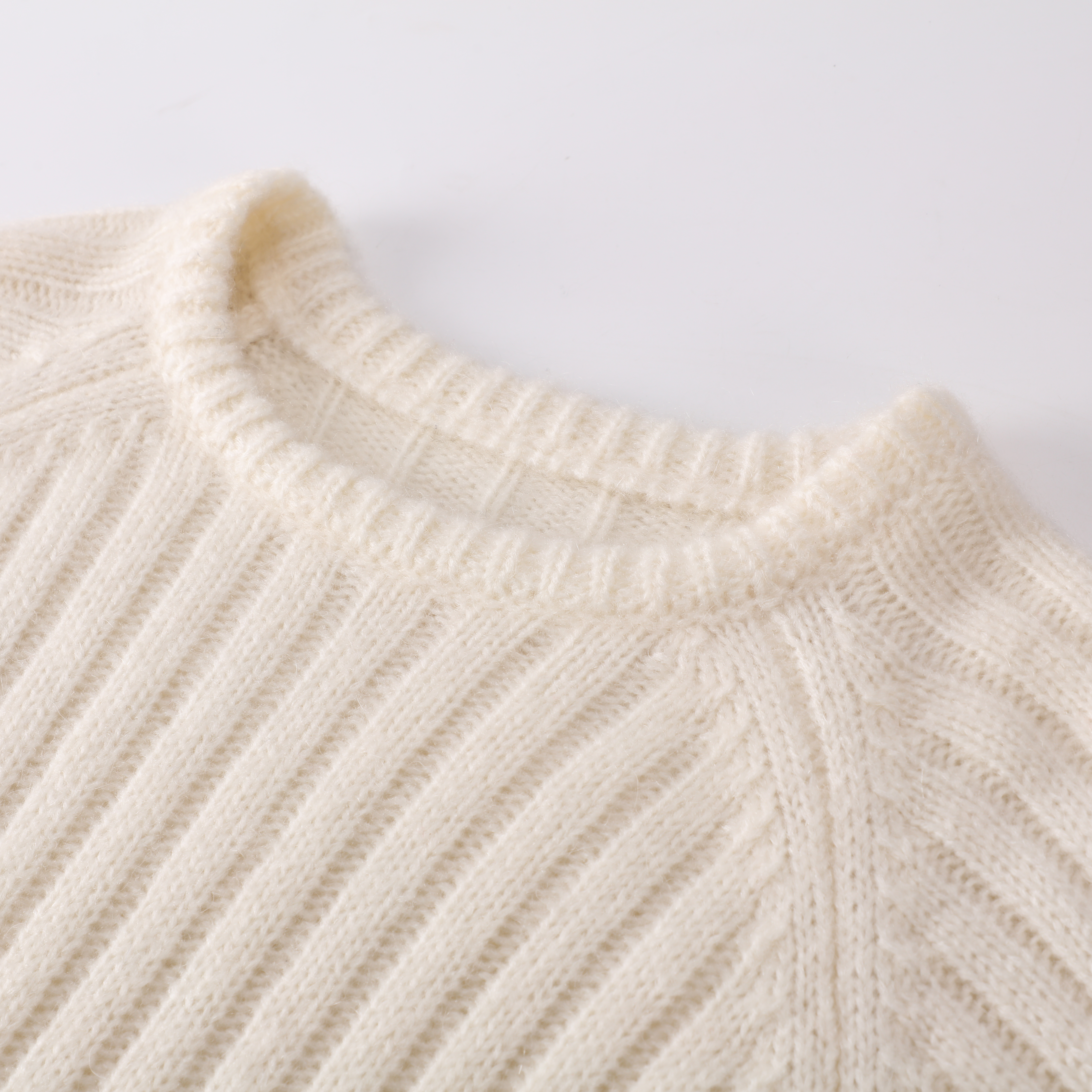 秋冬 OEM 工場カスタム ベージュ長袖 O ネック女性レディース プルオーバー ニット セーター