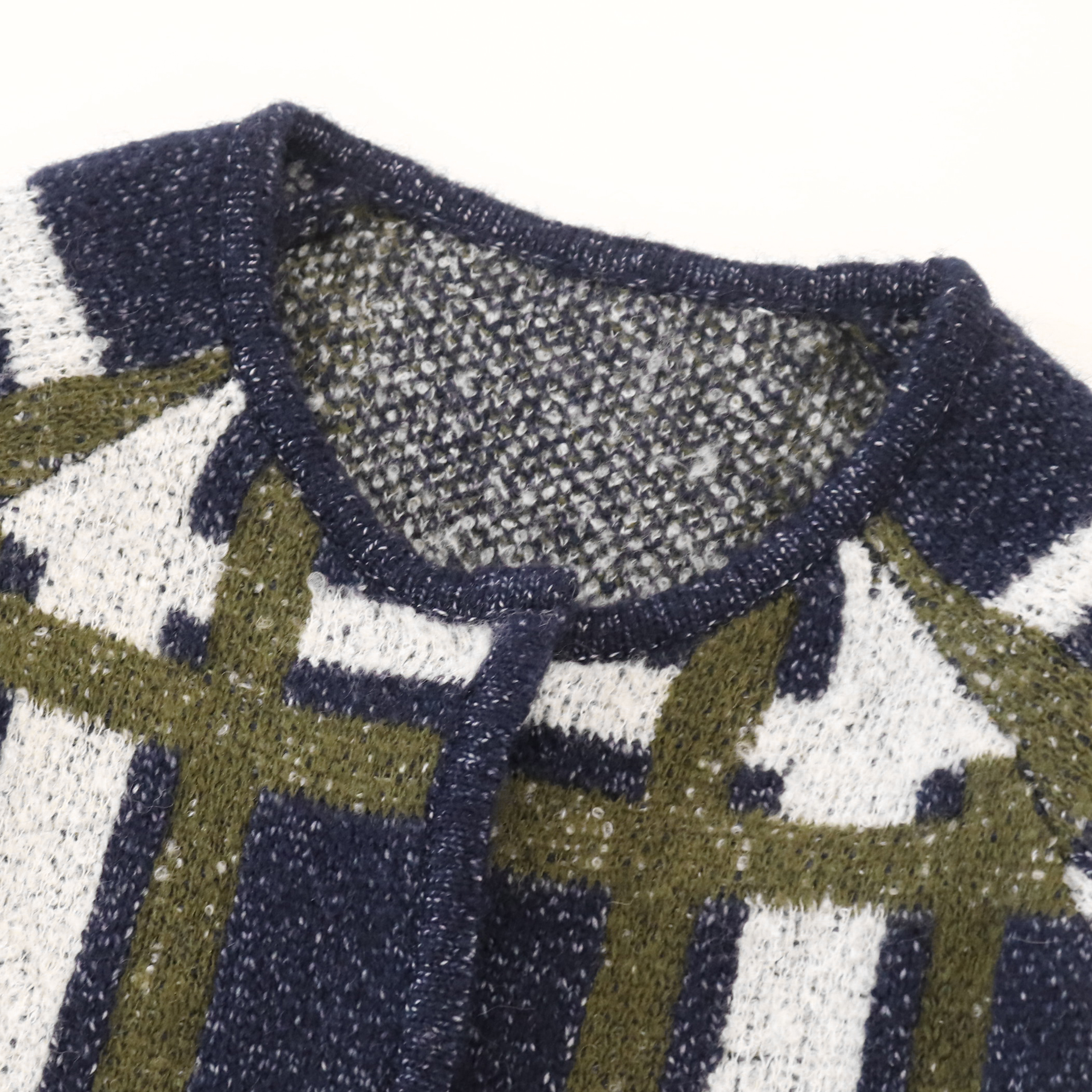 OEMの工場注文の格子縞の印刷物の長い袖の女性レディース ニットのセーターのコートのカーディガン