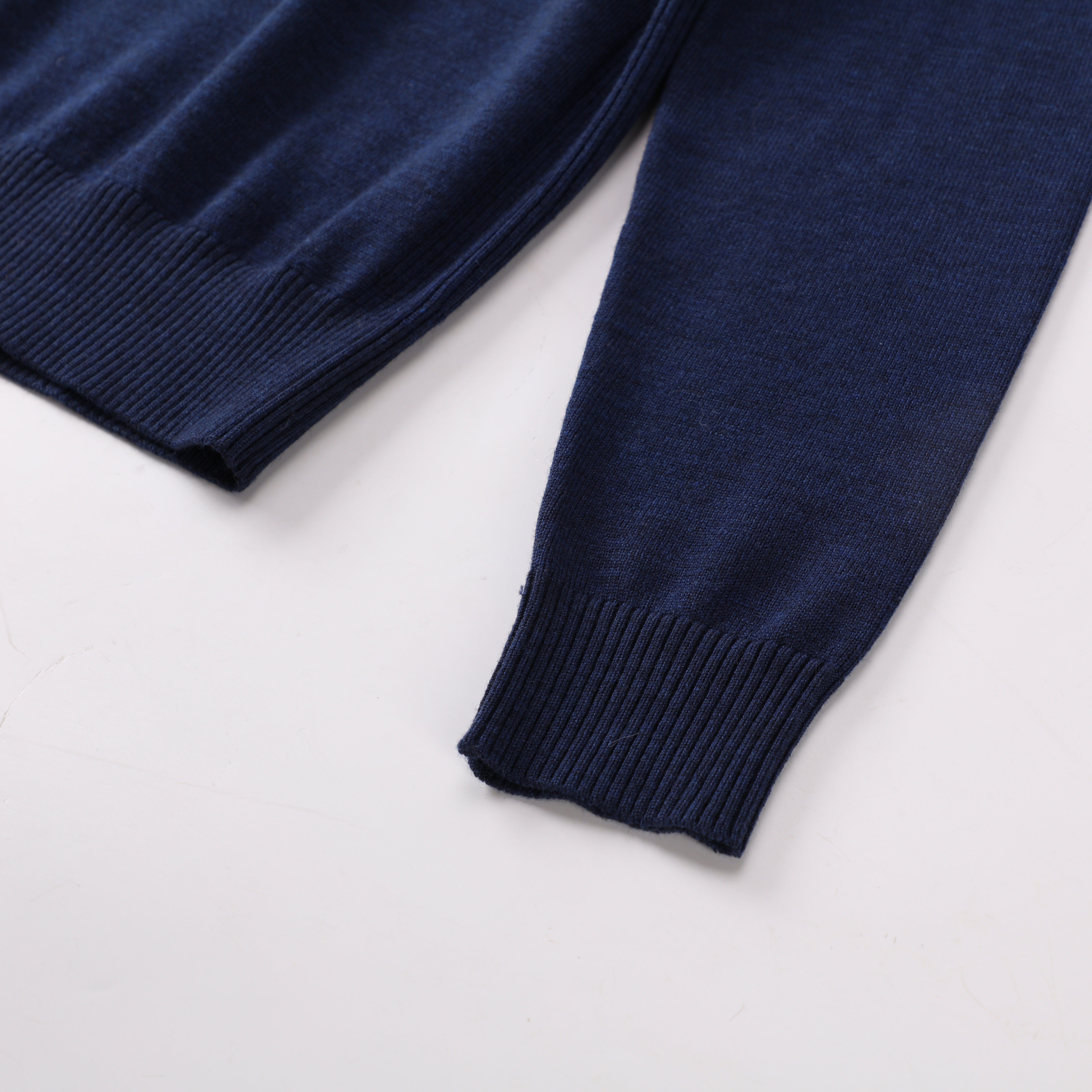 秋冬 OEM カスタム ネイビー 長袖女性レディース プルオーバー ニット セーター ジッパー付き