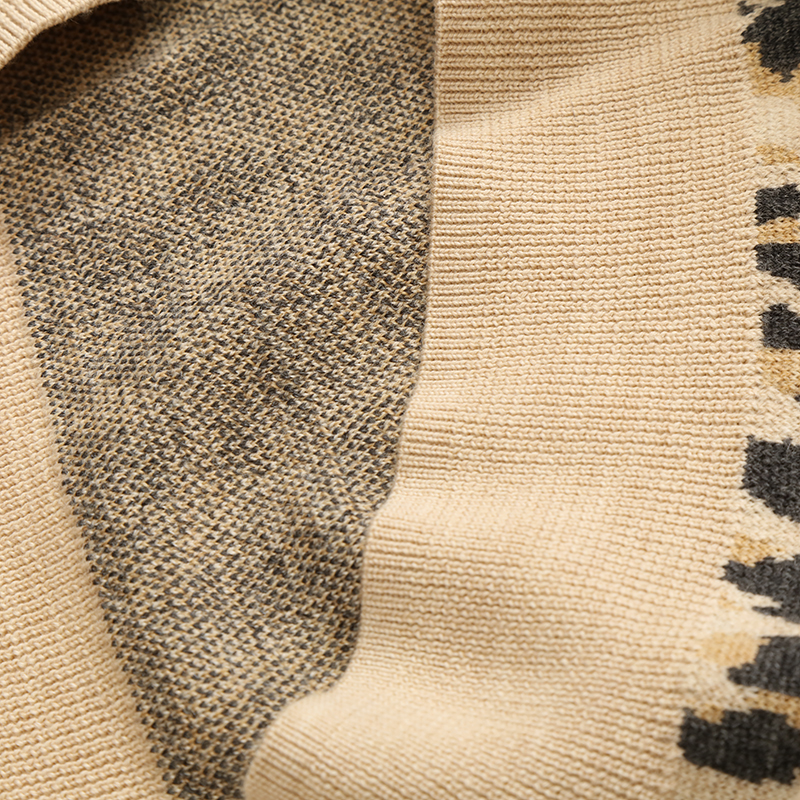 OEM カスタム工場ニットウェア女性レディースニットヒョウ柄ジャカードプルオーバーセーター 